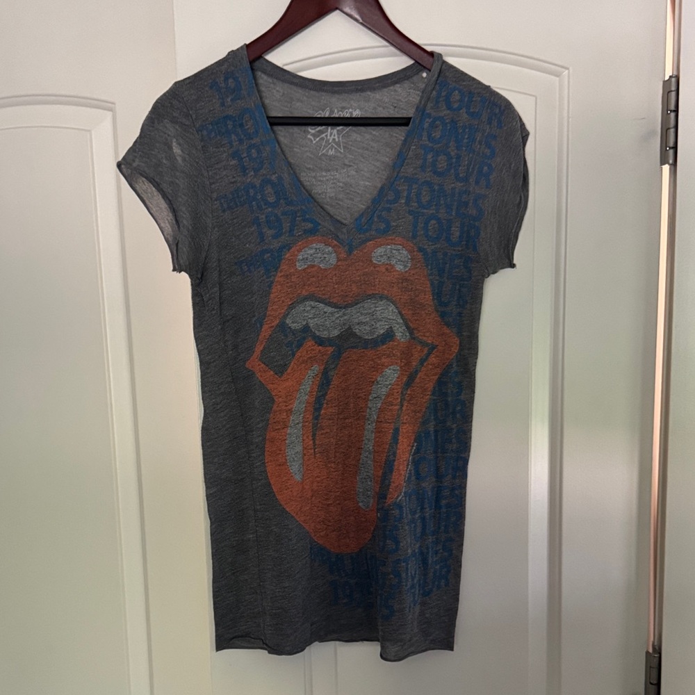 Rolling Stones - Chaser Charcoal Graphic Tee